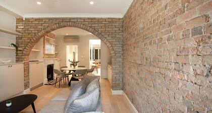 Elegant and sophisticated 3 bedroom townhouse with parking, steps from the Wharf