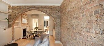 Elegant and sophisticated 3 bedroom townhouse with parking, steps from the Wharf