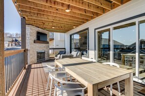 تناول الطعام بالخارج