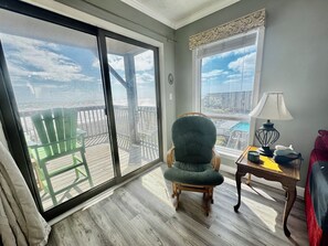 Smart TV, DVD player, books, video library - 2026: Truly Oceanfront. The Penthouse in Duck, has Amazing Ocean Views! (Duck)
