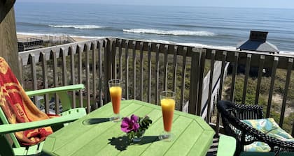 2025: Truly Oceanfront. The Penthouse in Duck, has Amazing Ocean Views!
