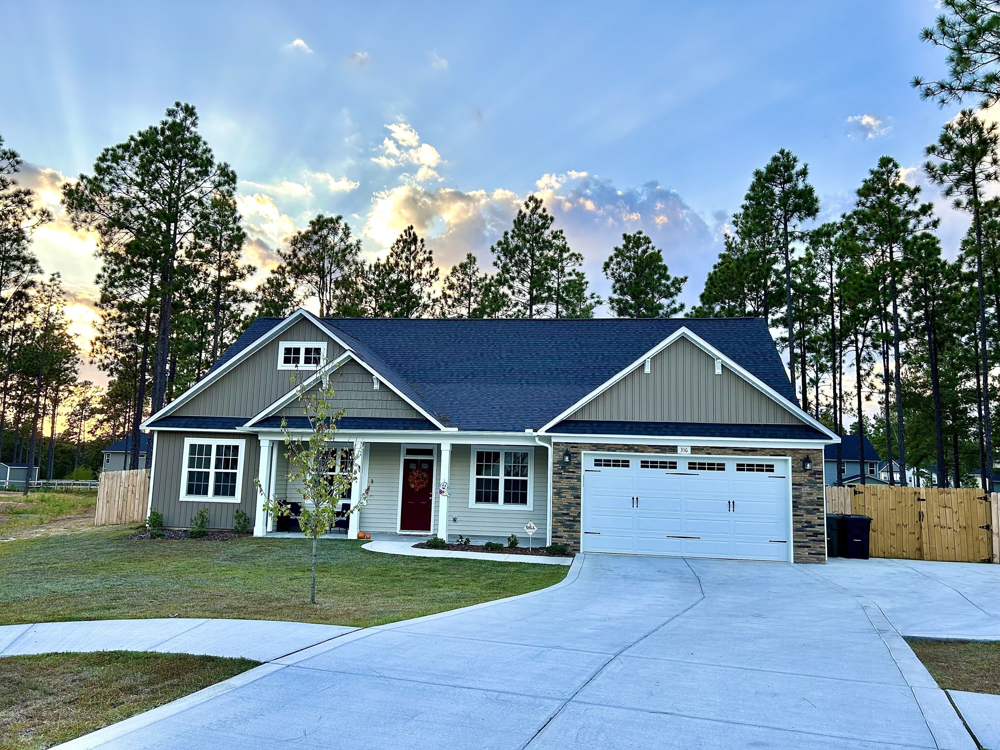 5 Br Private Vacation Home Vacation Rental In Aberdeen, North Carolina