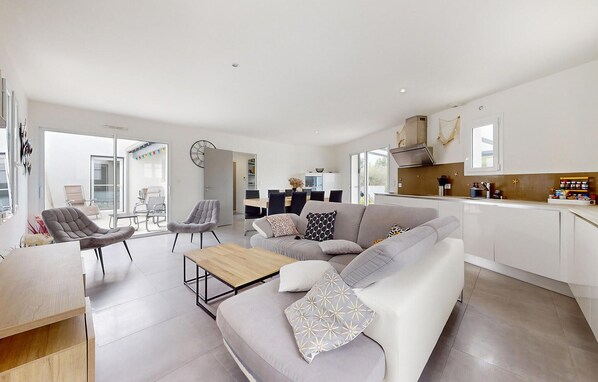 Älytelevisio, pöytätennispöytä