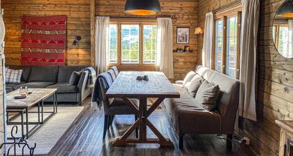 Gorgeous home in Bjorli with WiFi