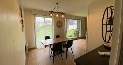 Appartement 'Le Lodge D AngĂšle' avec balcon et Wi-Fi