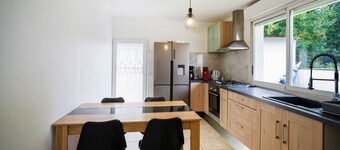 Maison de vacances 'Maison 3 Chambres Jardin 2km Plage' avec terrasse partagée, jardin et Wi-Fi