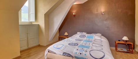 1 camera, ferro/asse da stiro, Wi-Fi gratuito, lenzuola