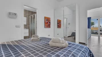 1 chambre, fer et planche Ă  repasser, Wi-Fi gratuit, draps fournis