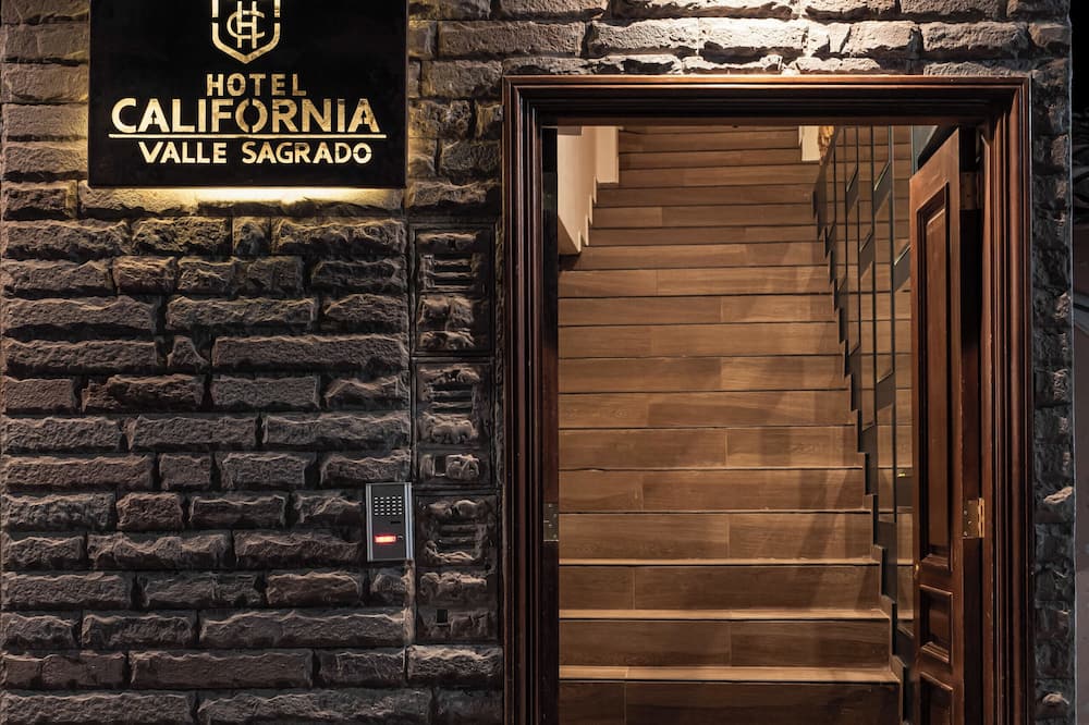 Hotel California Urubamba