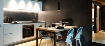 Apartment 'Wind Villa Genf' with Mountain View, Shared Spa Area and Garden