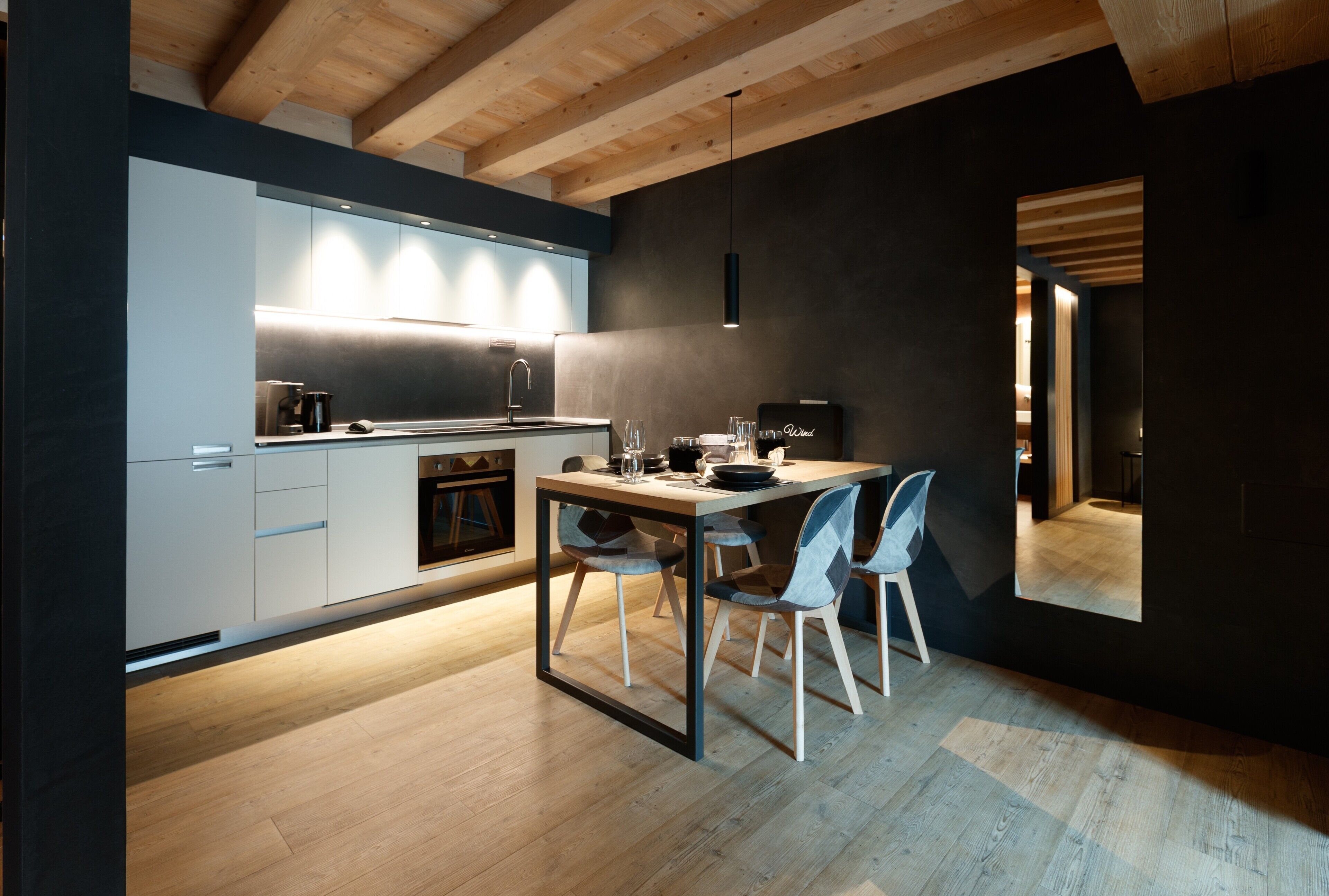 Réfrigérateur, four, plaque de cuisson, lave-vaisselle