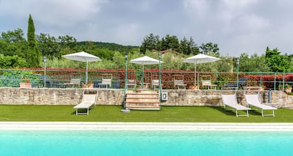 Apartamento "Il Cerro La Capanna Piano Primo" con piscina compartida y Wi-Fi