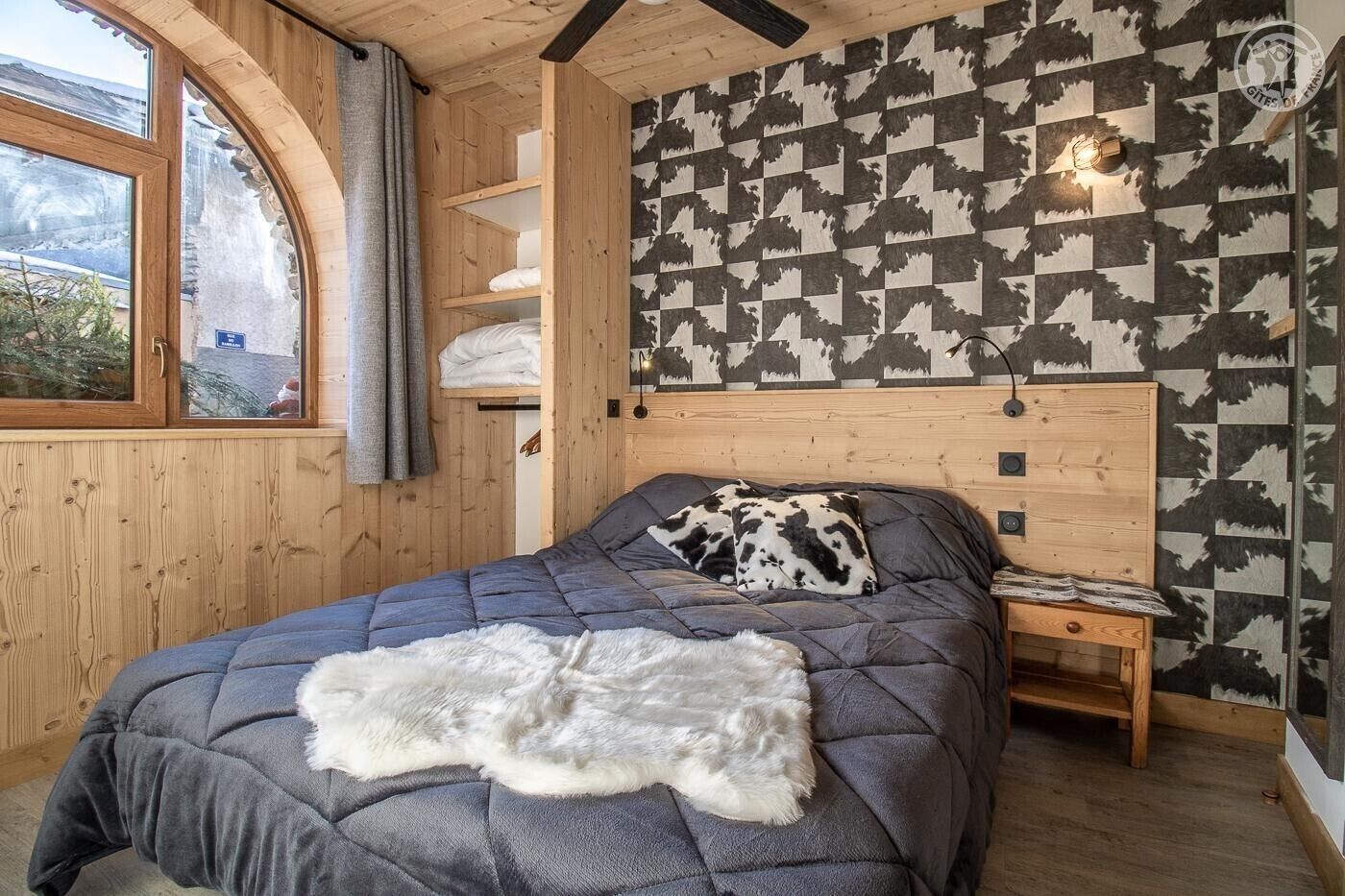 1 dormitorio, tabla de planchar con plancha, wifi gratis