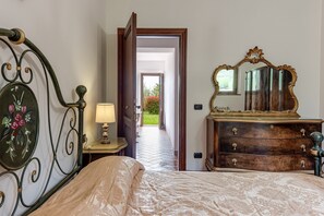 1 bedroom, free WiFi, bed sheets - Apartment 'Il Cerro Basic Per Due' with Shared Pool and Shared Garden (Pelago)
