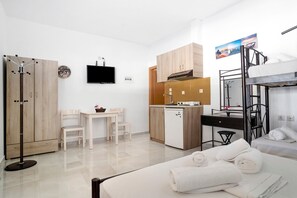 1 bedroom, free WiFi, bed sheets