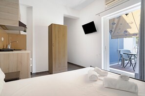 1 bedroom, free WiFi, bed sheets