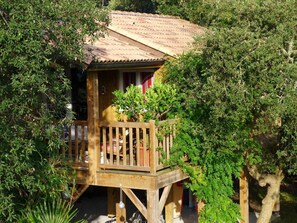 Exterior - Chalet Perché with Full Comfort in Labenne Océan – Unique Treehouse Stay for 4 Guests - Beach Nearby (Labenne)