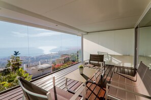 Property grounds - "Sitges Suites" Apartment with Sea View, Private Terrace and Wi-Fi (Sitges)