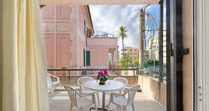 Apartment 'Casa Rosa' with Private Terrace and Wi-Fi