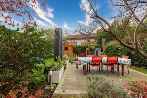 Ferienhaus "Maison Mitoyenne proche Lac Annecy" mit Bergblick, Gemeinschaftsterrasse und WLAN