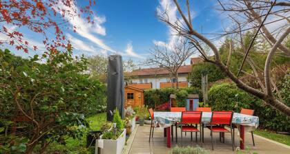Ferienhaus "Maison Mitoyenne proche Lac Annecy" mit Bergblick, Gemeinschaftsterrasse und WLAN