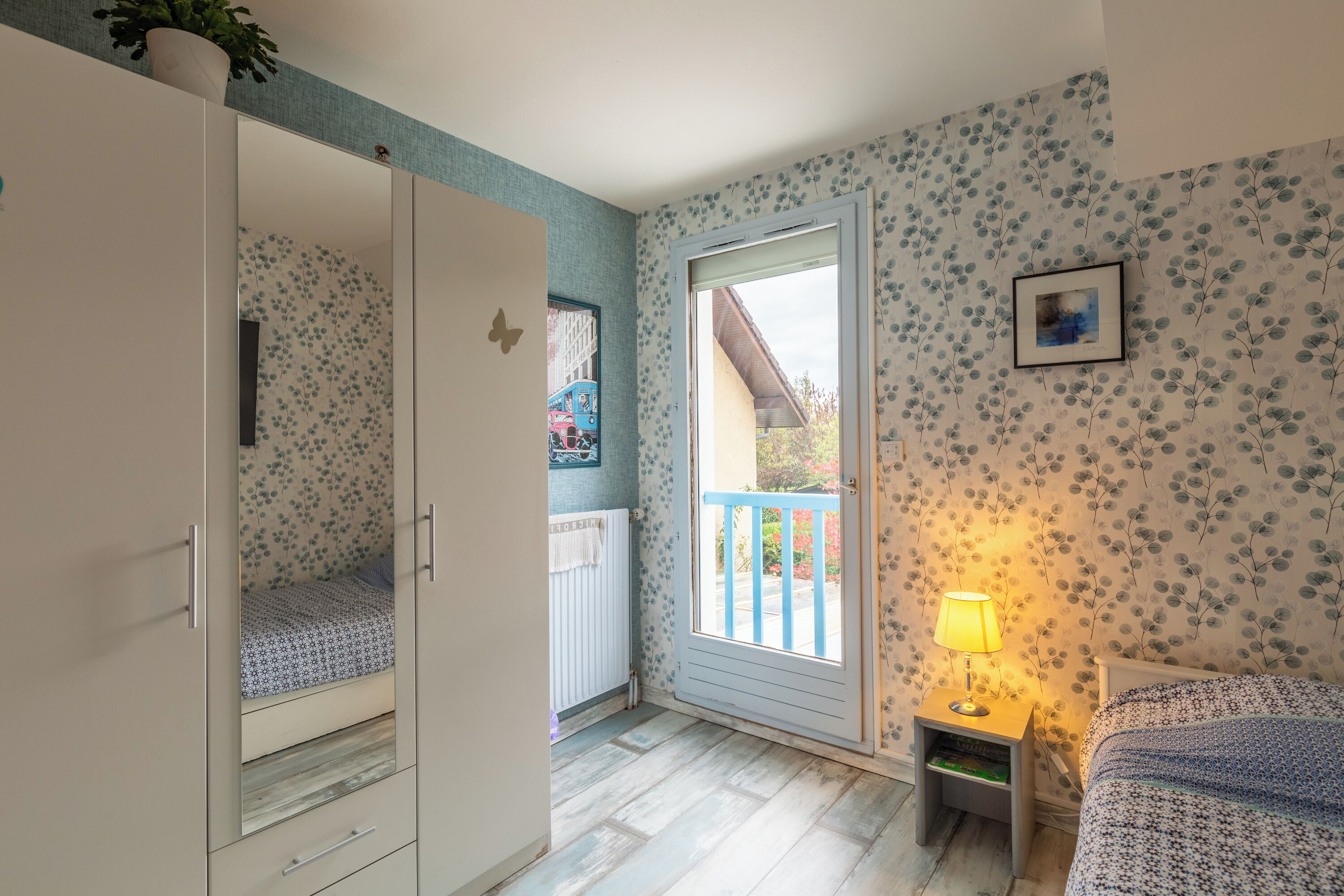 4 slaapkamers, een strijkplank/strijkijzer, gratis wifi