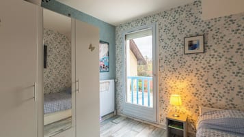 4 slaapkamers, een strijkplank/strijkijzer, gratis wifi