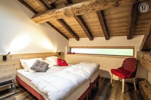 3 chambres, fer et planche à repasser, lit parapluie, Wi-Fi gratuit