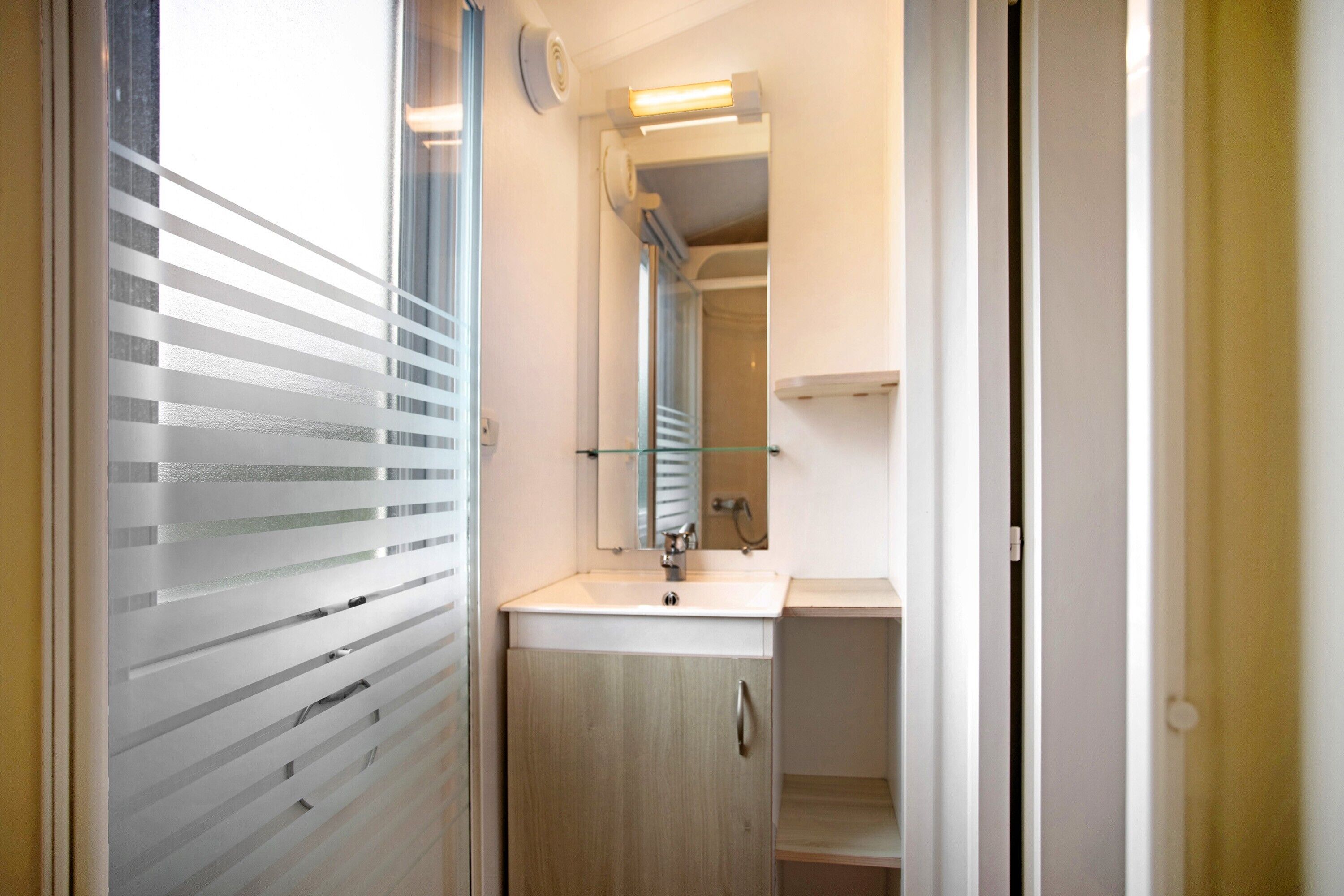 シャワー、タオル