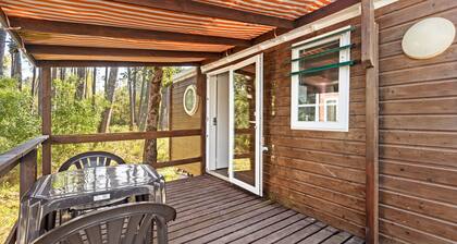 Chalet 'Bungalow T3 I V- 15 Min. von Nazaré' mit Gemeinschaftspool und privater Terrasse