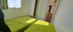 3 bedrooms, WiFi, bed sheets