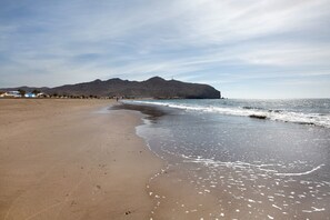 Beach - Vacation Home 'Mayantigo' with Mountain View, Private Pool and Wi-Fi (Juan Gopar)