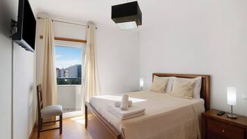 2 chambres, Wi-Fi gratuit, draps fournis