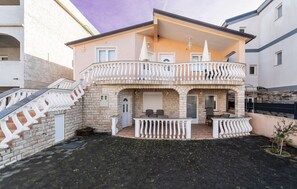 Exterior - Beach front apartment in Vir with WiFi (Vir)