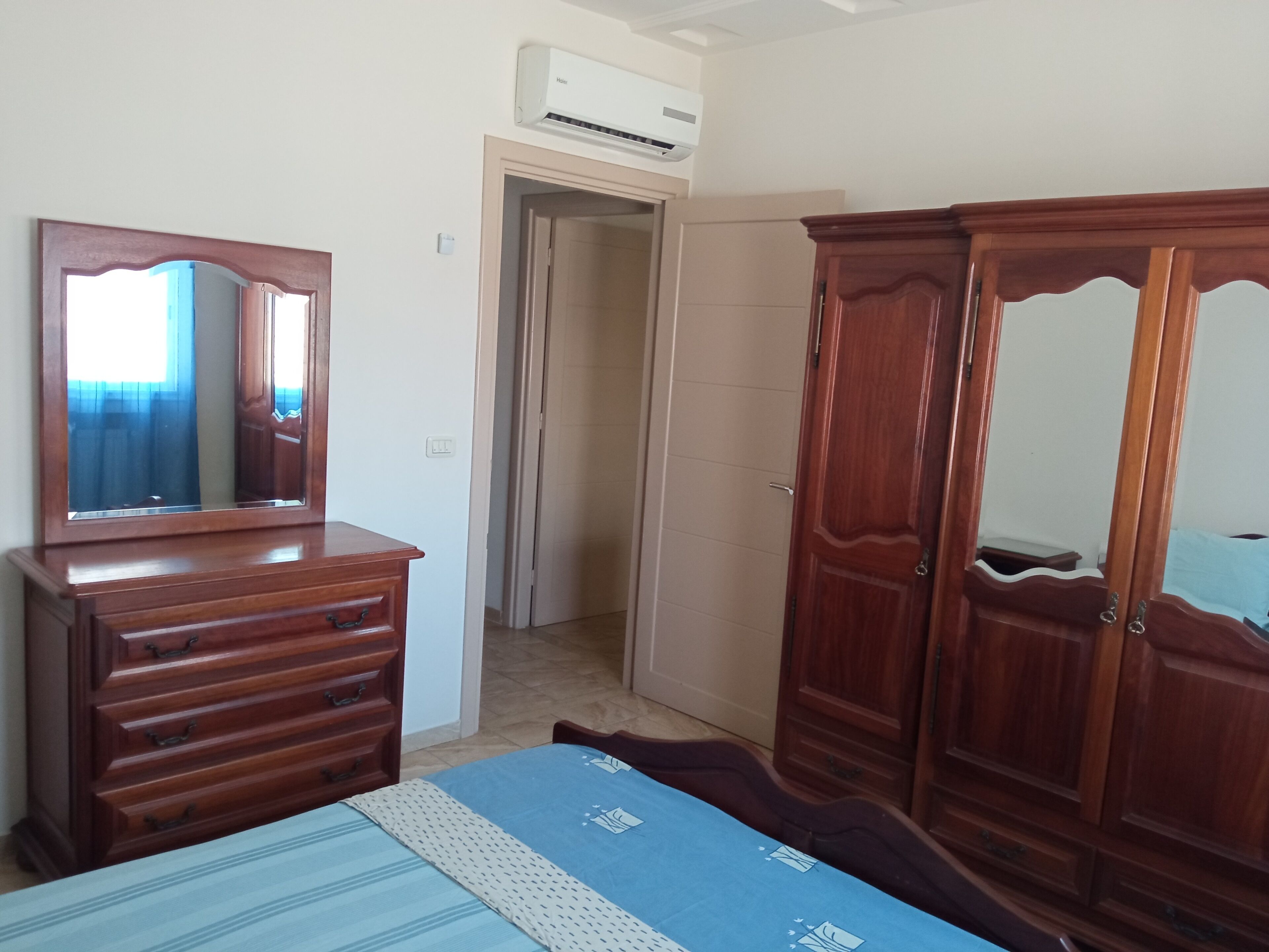 2 多间卧室、熨斗/熨衣板、WiFi、床单