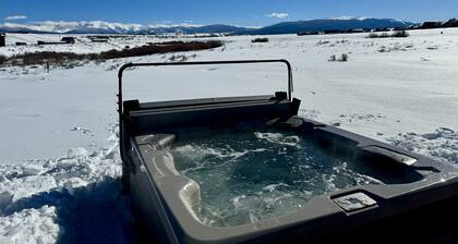 Mountain Retreat near Winter Park and Grand Lake with Private Hot Tub!