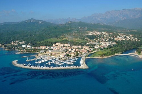 Palmeraie 406- Air-conditioned- pool view- beach and shops on foot