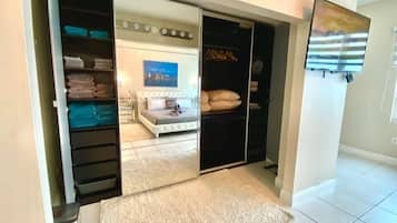 1 habitación y caja de seguridad en la habitación