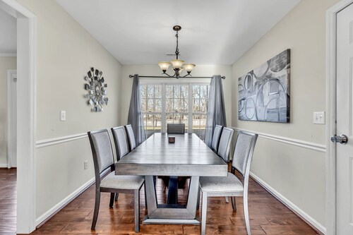 Spacious Luxe Stay w/ Yard, Wi-Fi & Smart TVs