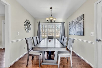 Spacious Luxe Stay w/ Yard, Wi-Fi & Smart TVs