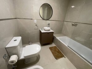 Lejlighed - 1 soveværelse - handicapvenligt - ryger | Badeværelse