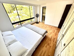 4 sovrum, strykjärn/strykbräda, wi-fi och sängkläder