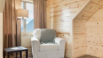 TV, fireplace, table tennis