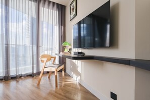 Deluxe-Doppelzimmer, 1 Doppelbett, Balkon, Stadtblick