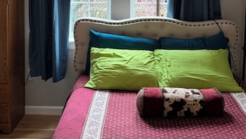 1 bedroom, desk, iron/ironing board, travel cot