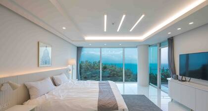 해운대 오션뷰120평 3개층 독채펜션 / 하루 오직 단 한 가족만이 예약가능 / 4대주차 / 넷플릭스 / 빔프로젝트 / 바베큐그릴