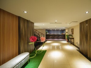 Lobby - Rich & Free Hotel - Fuzhong (New Taipei City)