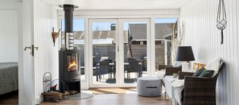 "Elisabeta" - 60m from the sea by Interhome