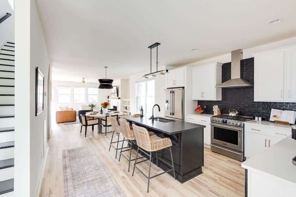 Fridge, microwave, oven, stovetop - The Ashland House • Spacious Home + Fenced Yard (Nashville)