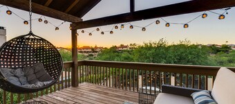 Sage House, Pool, 75" TV, Kid friendly, Coffee Bar, Bike Path, Parks & more